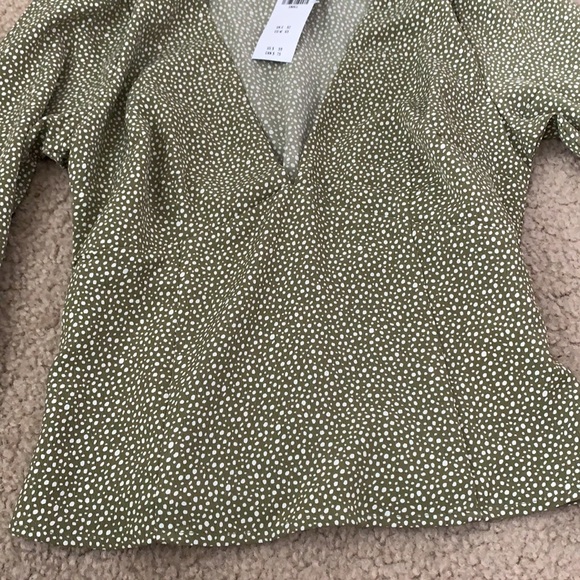 Abercrombie & Fitch Long-Sleeve Deep-V Top - Picture 4 of 4